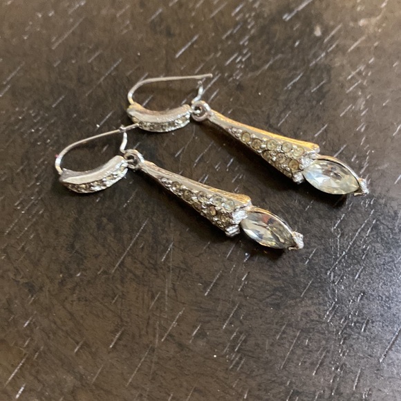 Rhinestone Pierced Dangle Pierced earrings - Picture 2 of 2